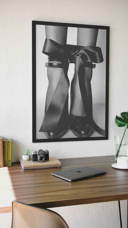Elegante Designer-High-Heels mit Schleife Wandkunst | Mädchenhafte Mode-Zimmerdekoration
